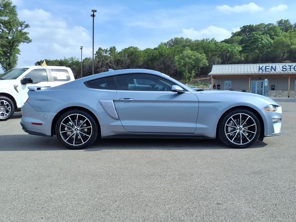 2022 Ford Mustang EcoBoost Premium