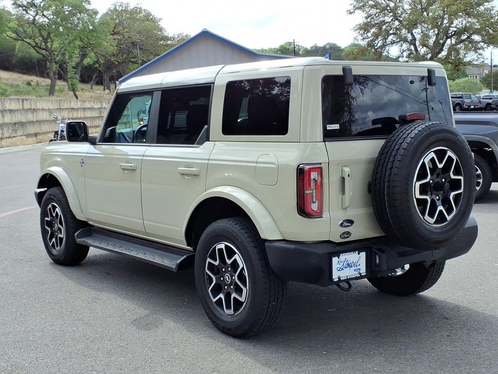 2025 Ford Bronco Outer Banks