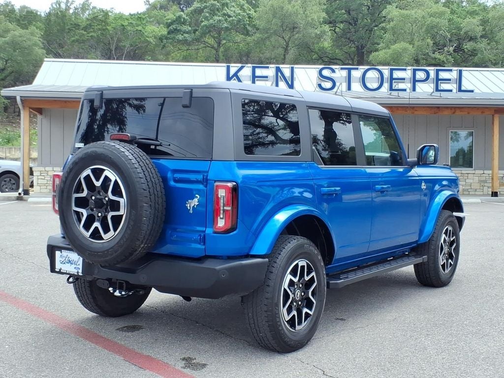 2024 Ford Bronco Outer Banks
