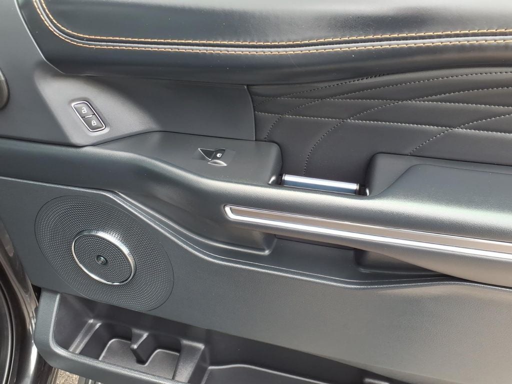 2022 Ford Expedition Max Platinum