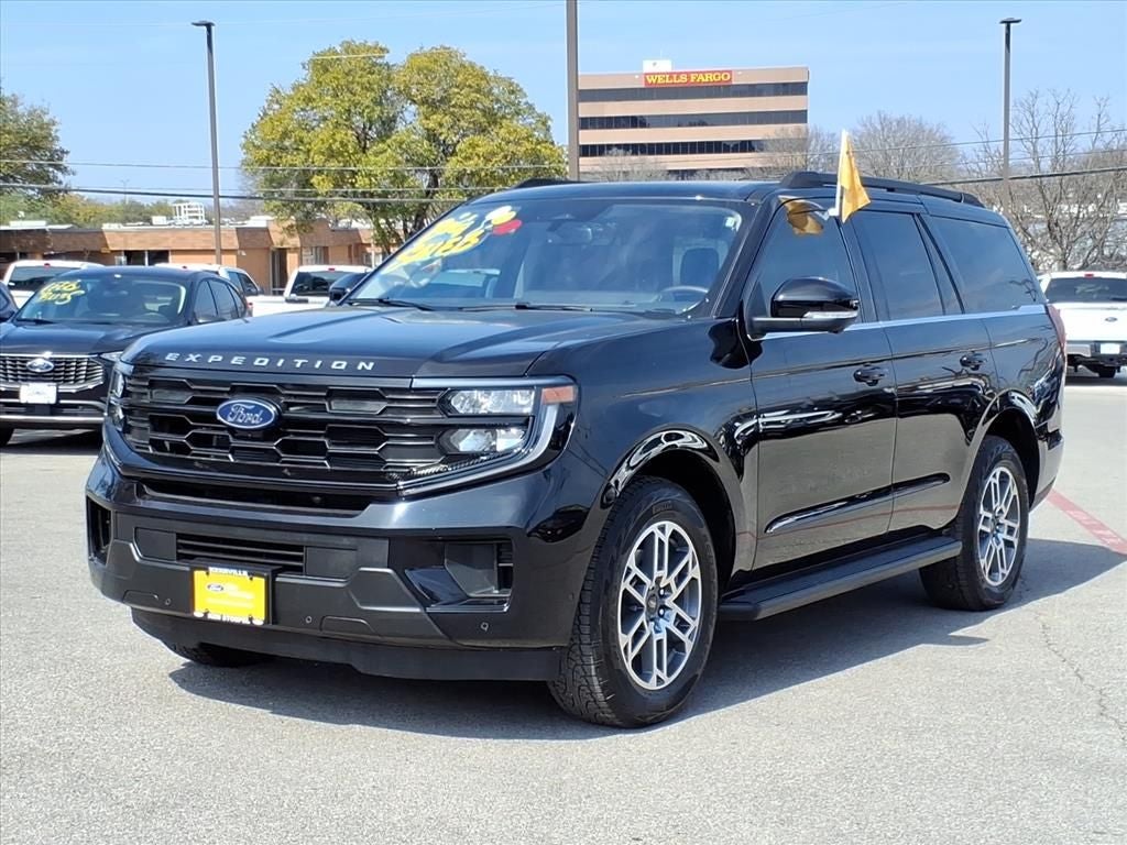2025 Ford Expedition Active