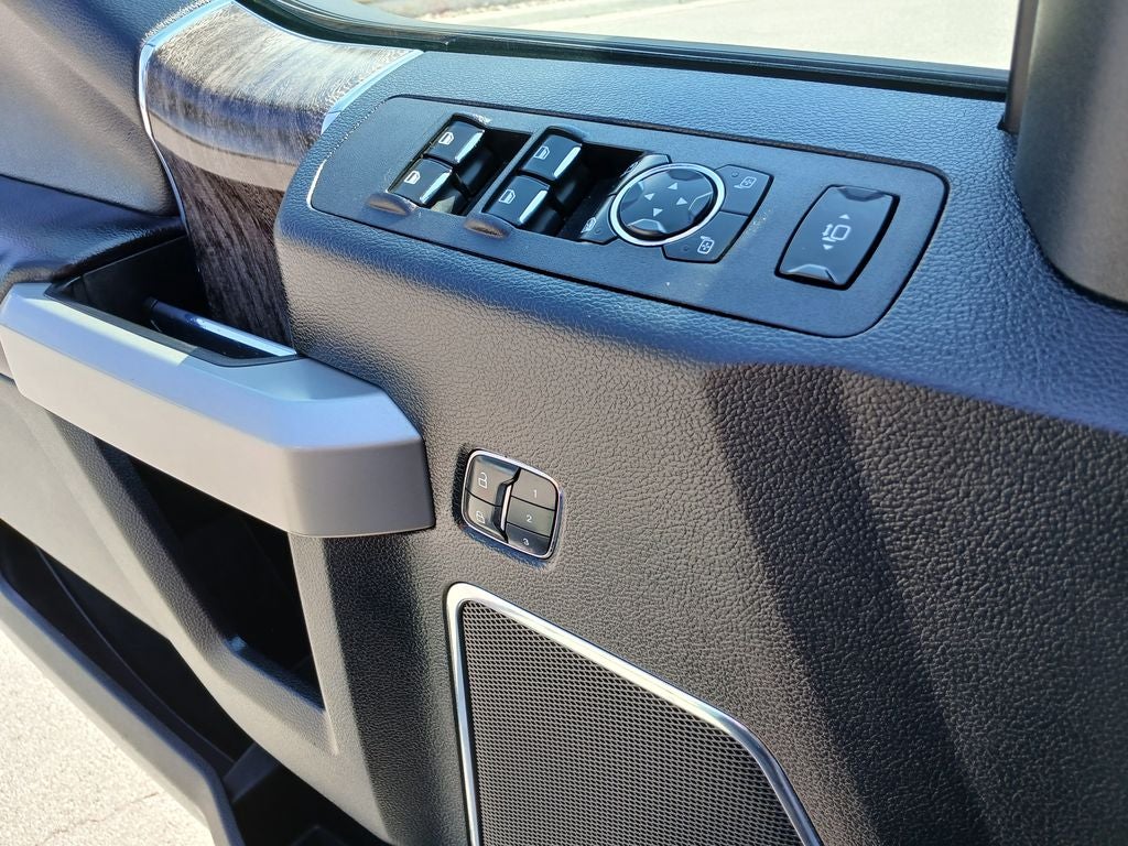 2017 Ford F-250SD Lariat