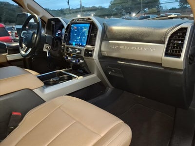 2022 Ford F-250SD Lariat