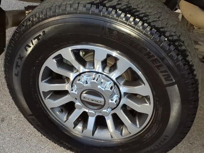 2022 Ford F-250SD Lariat