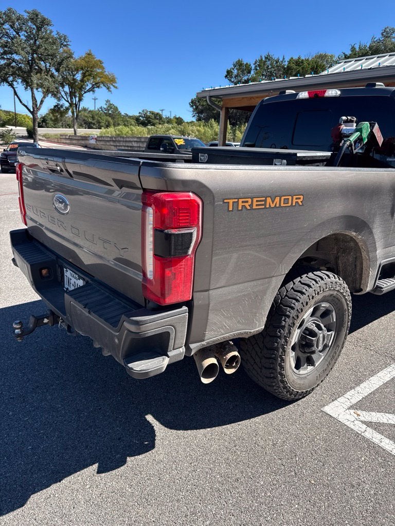2023 Ford F-250SD Lariat