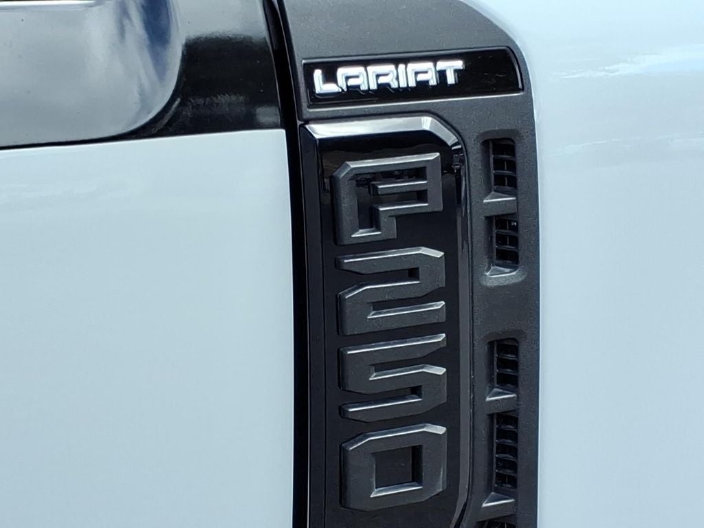 2025 Ford F-250SD Lariat