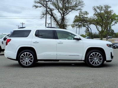 2023 GMC Acadia Denali