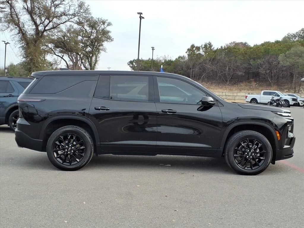 2024 Chevrolet Traverse LS