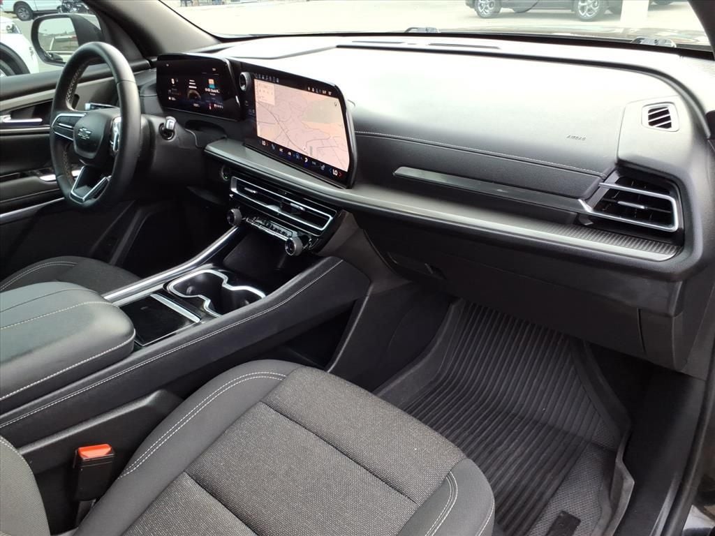 2024 Chevrolet Traverse LS