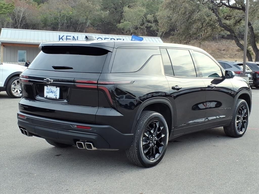 2024 Chevrolet Traverse LS