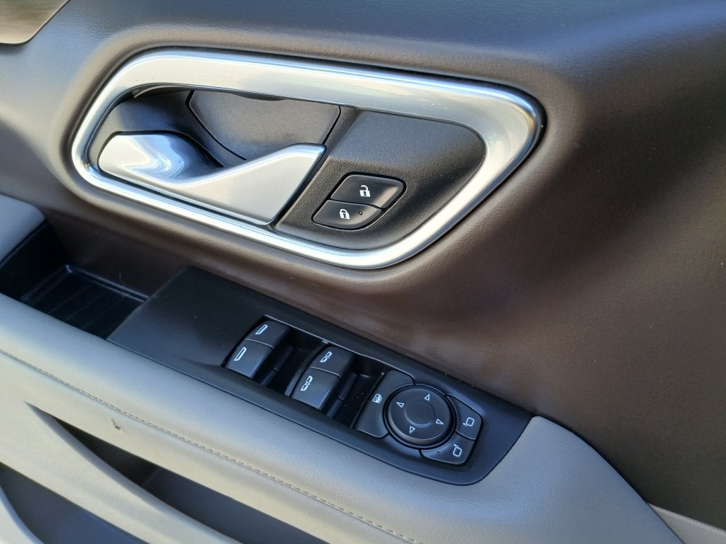 2022 Chevrolet Suburban LS