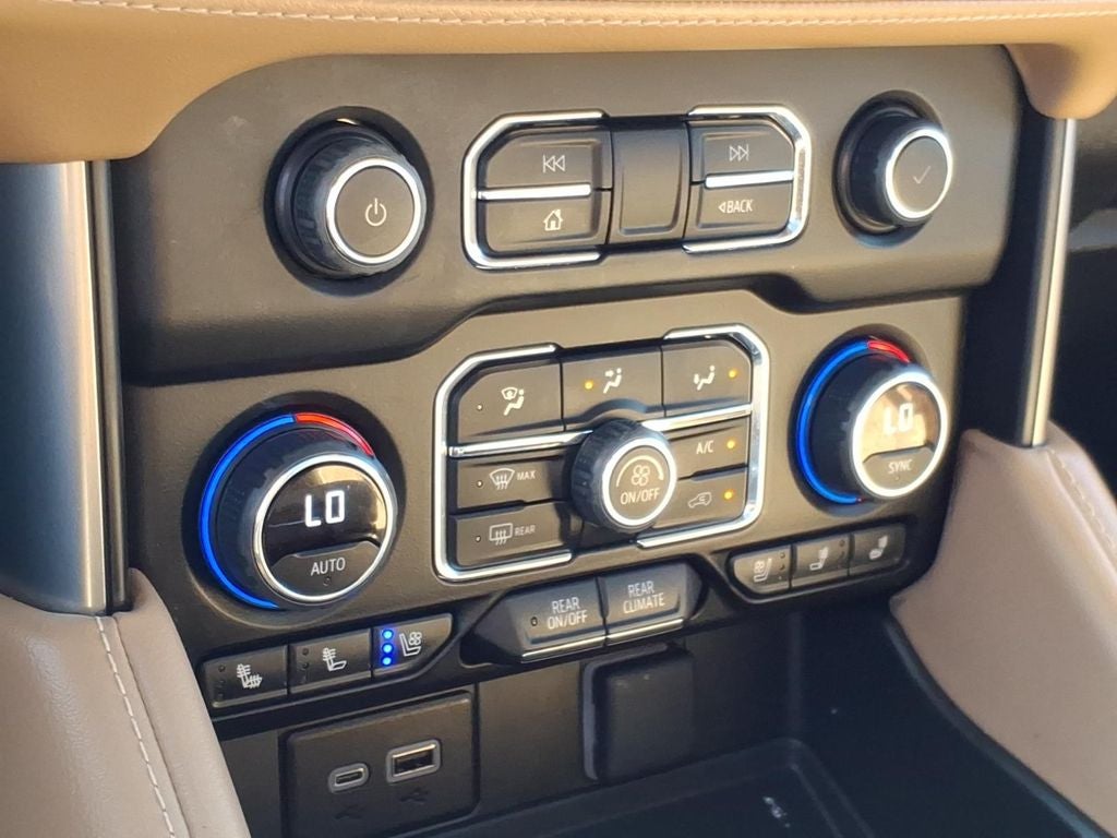 2024 Chevrolet Suburban Premier