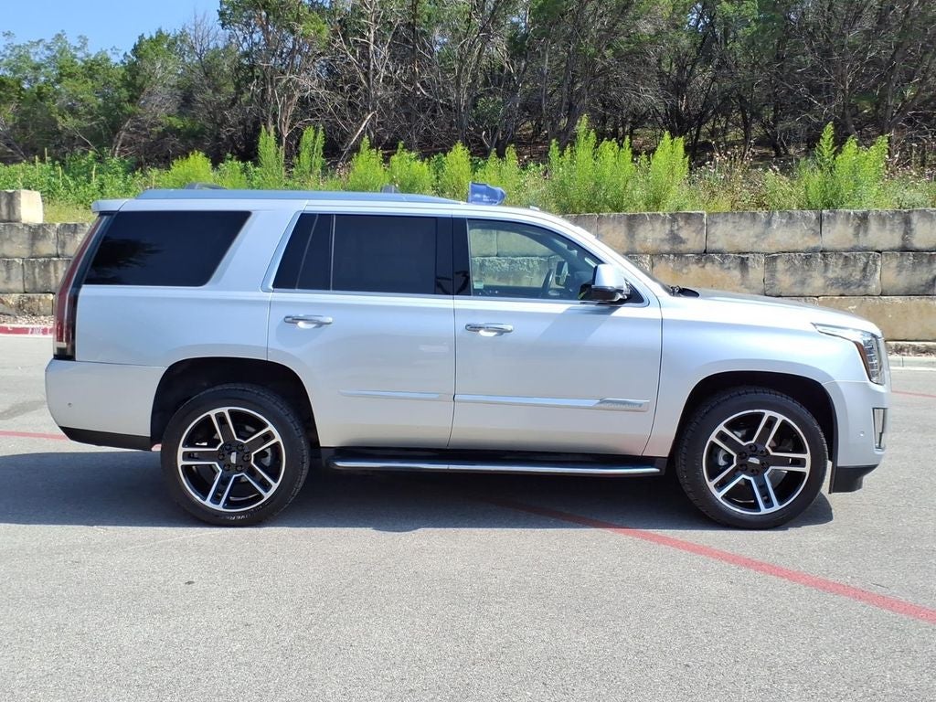 2019 Cadillac Escalade Luxury