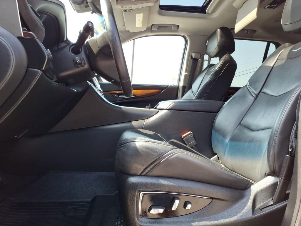 2019 Cadillac Escalade Luxury