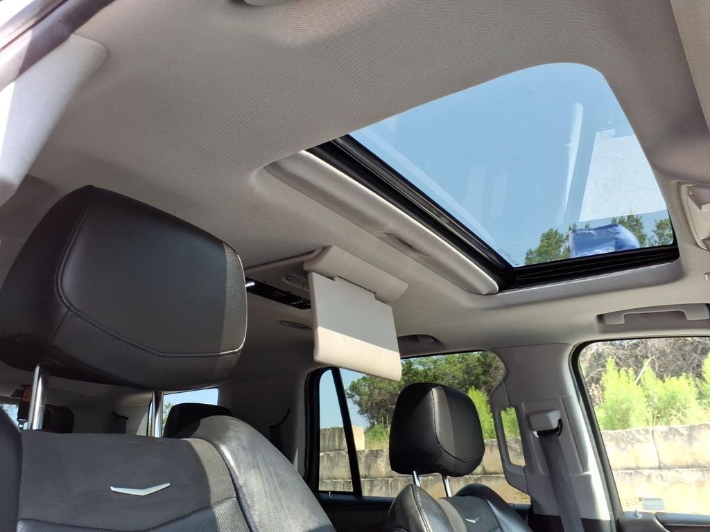 2019 Cadillac Escalade Luxury