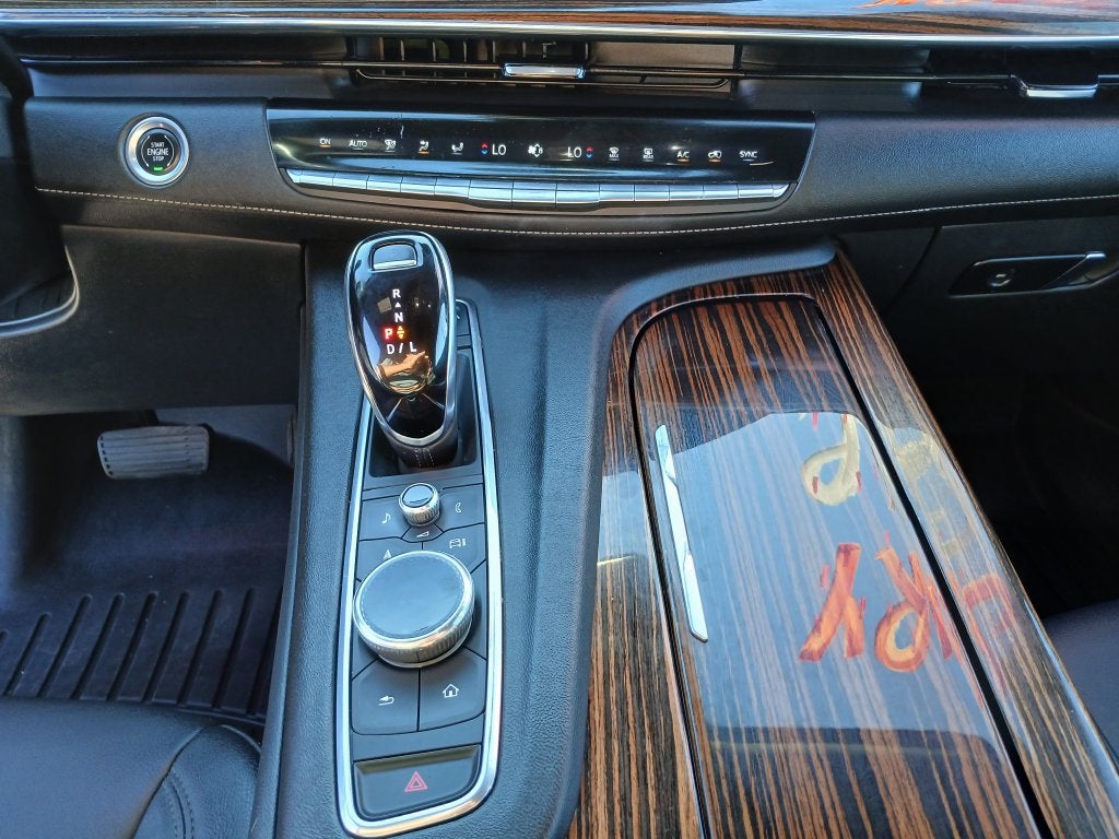 2022 Cadillac Escalade ESV Luxury