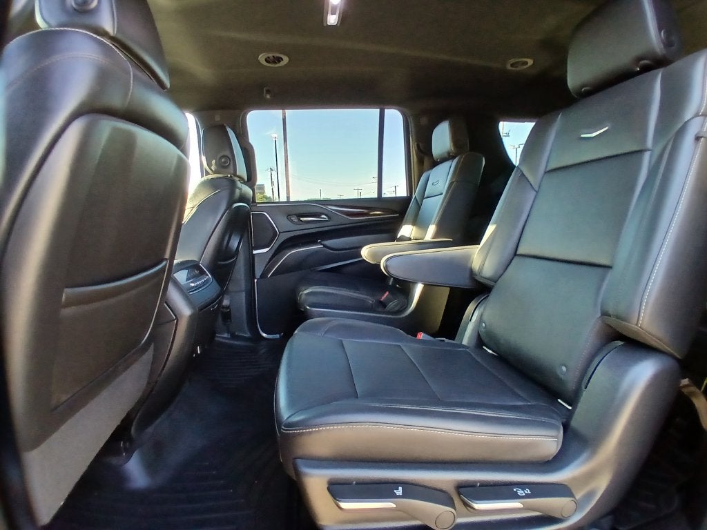2022 Cadillac Escalade ESV Luxury