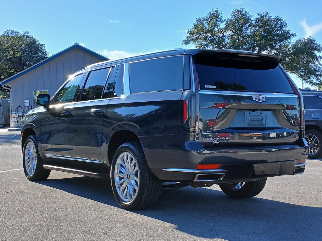 2022 Cadillac Escalade ESV Luxury