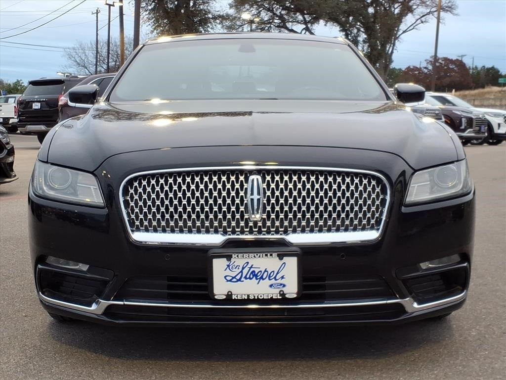 2017 Lincoln Continental Select