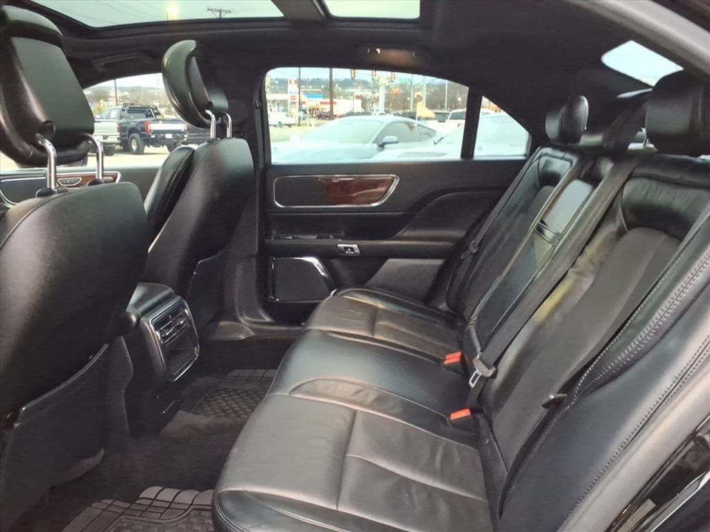 2017 Lincoln Continental Select