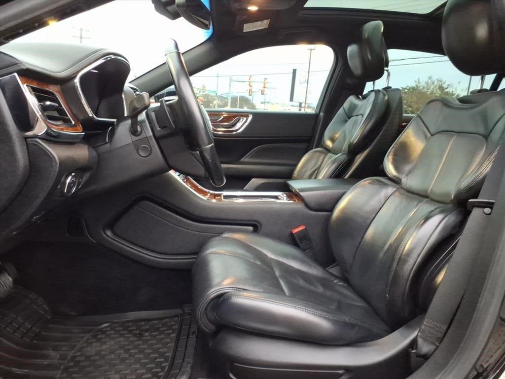 2017 Lincoln Continental Select