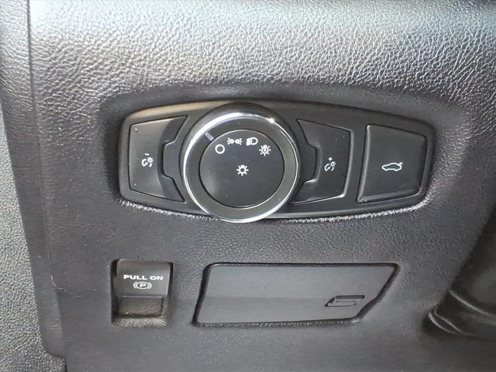 2017 Lincoln Continental Select