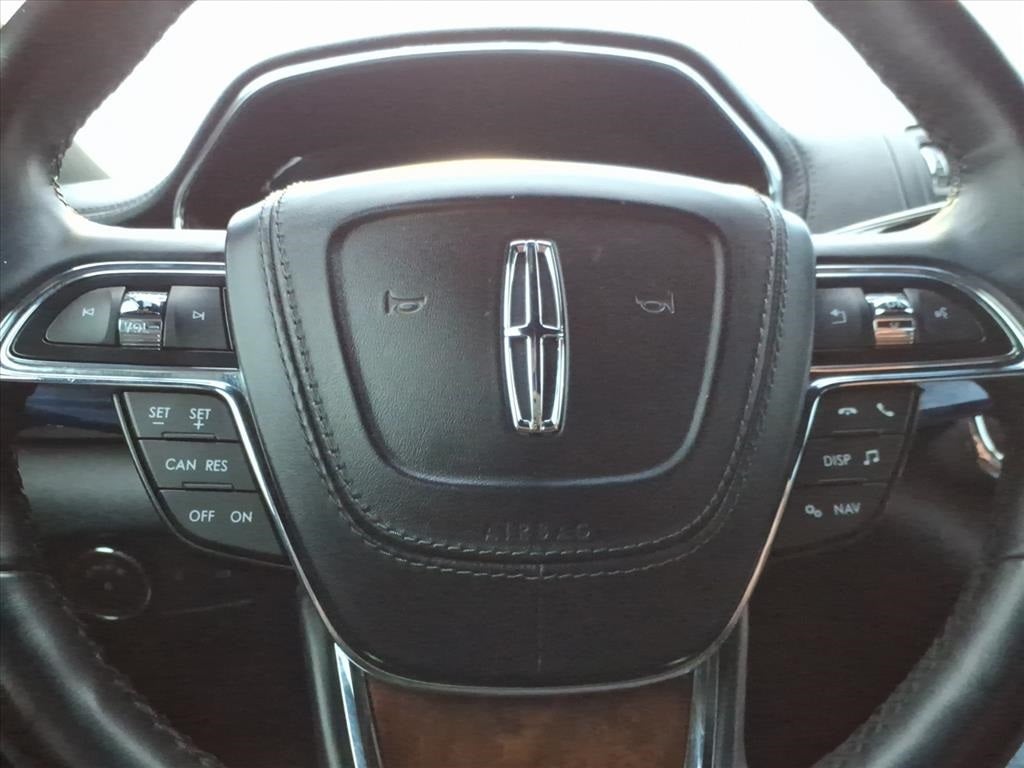 2017 Lincoln Continental Select