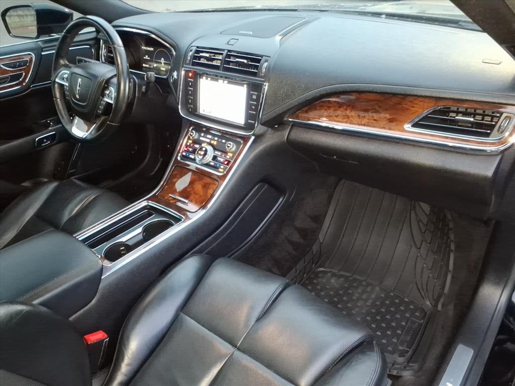 2017 Lincoln Continental Select