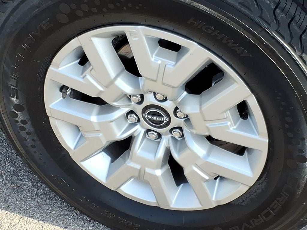 2023 Nissan Frontier SV