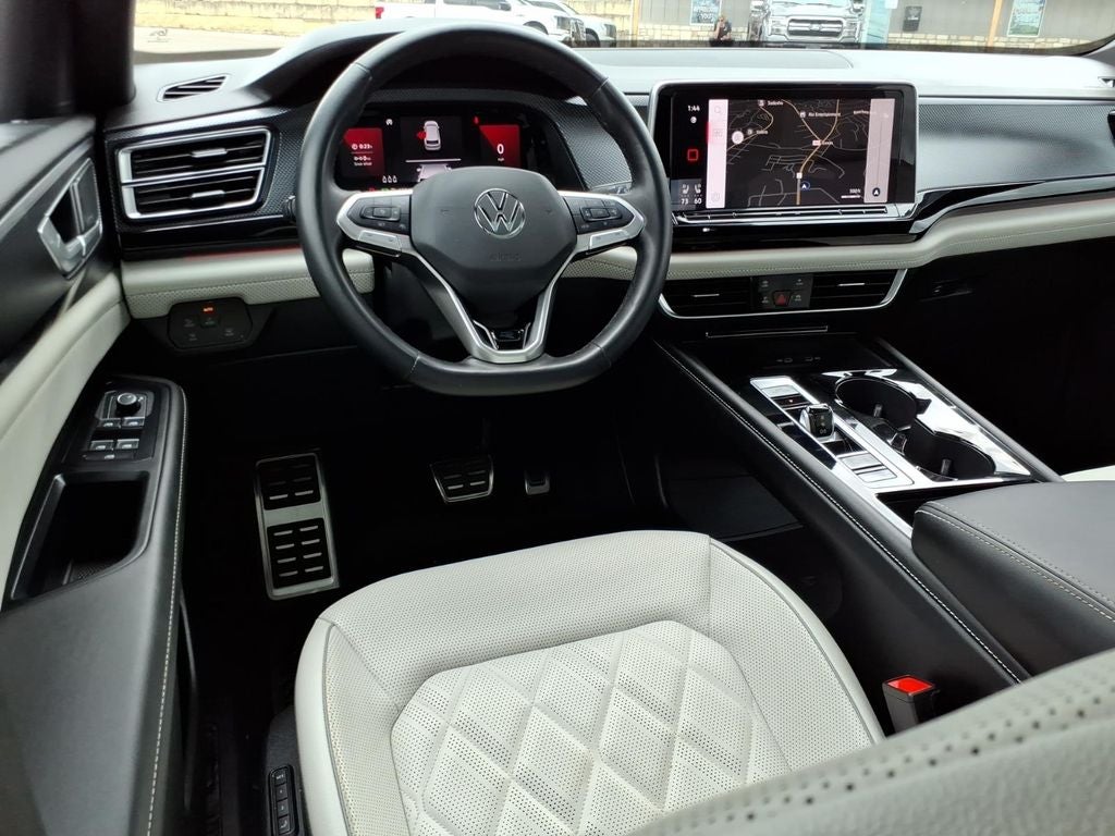 2025 Volkswagen Atlas Cross Sport 2.0T SEL Premium R-Line