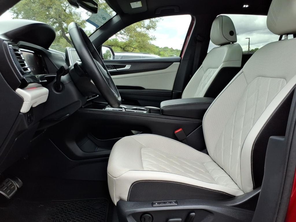 2025 Volkswagen Atlas Cross Sport 2.0T SEL Premium R-Line