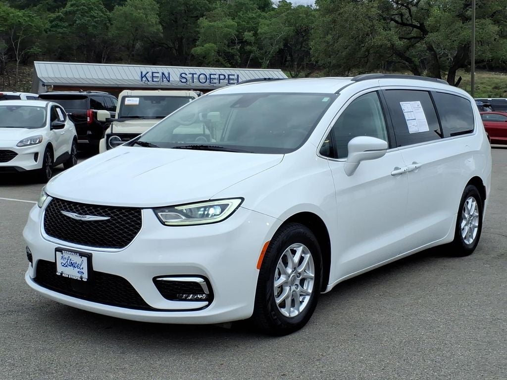 2022 Chrysler Pacifica Touring L