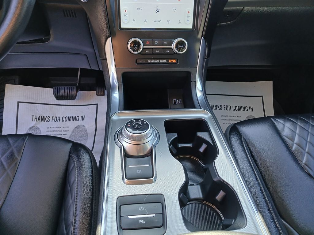 2024 Ford Edge Titanium