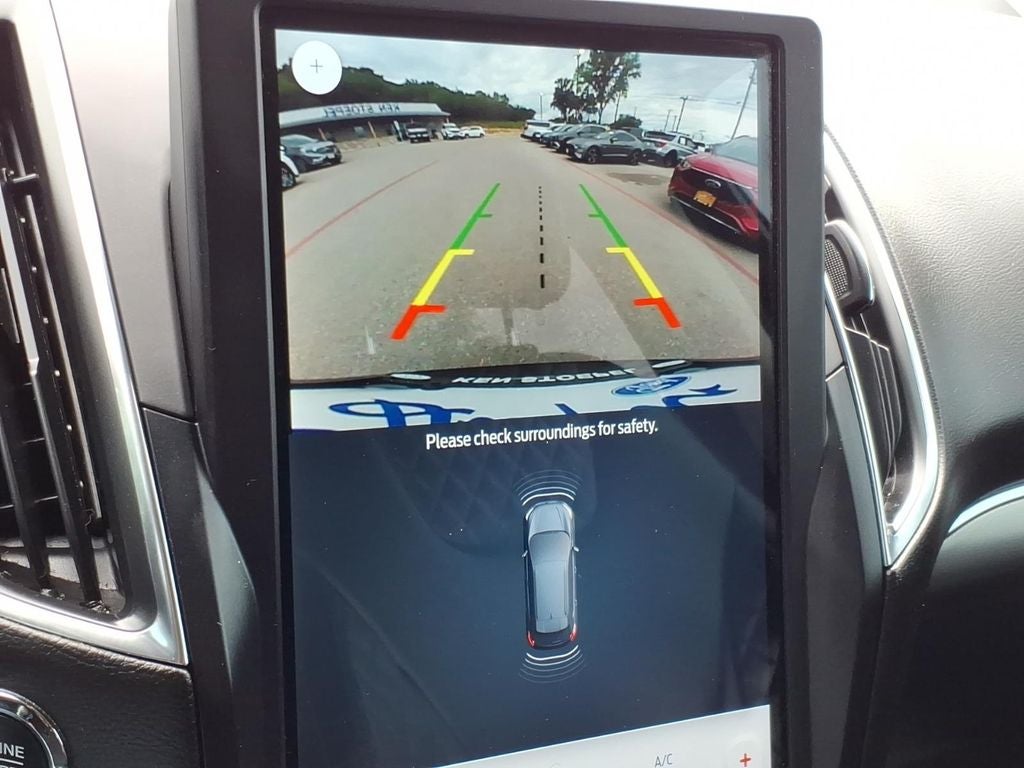 2024 Ford Edge Titanium