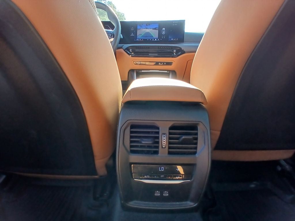 2025 BMW 3 Series 330i xDrive