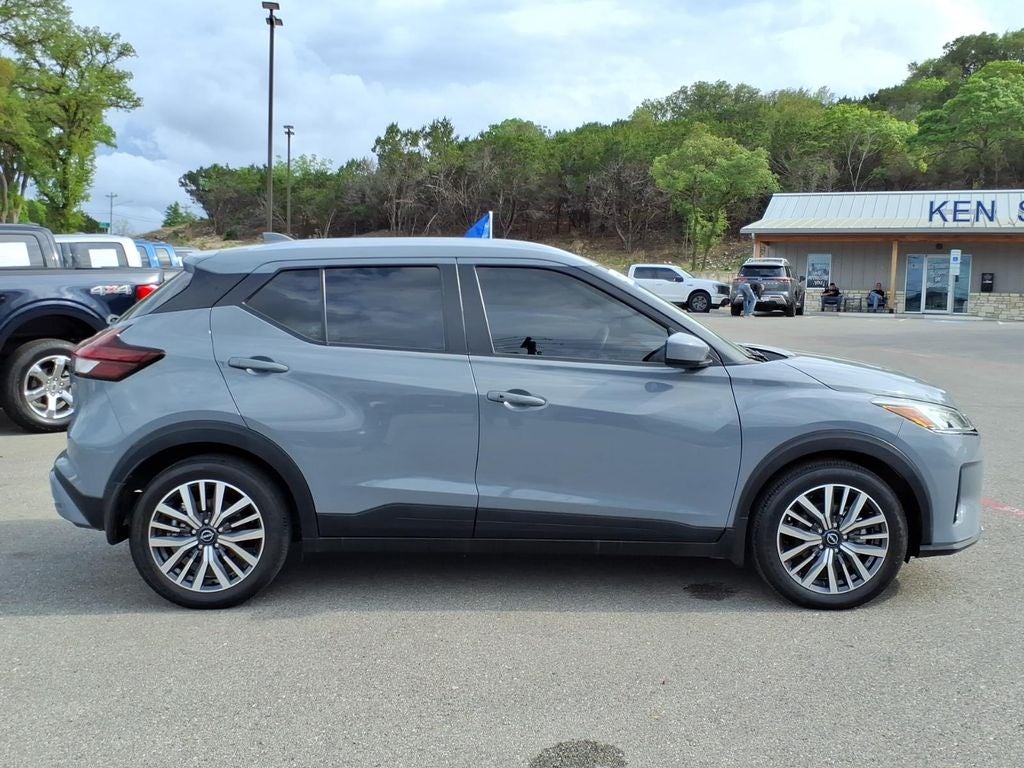 Used 2024 Nissan Kicks SV with VIN 3N1CP5CVXRL500652 for sale in Kerrville, TX