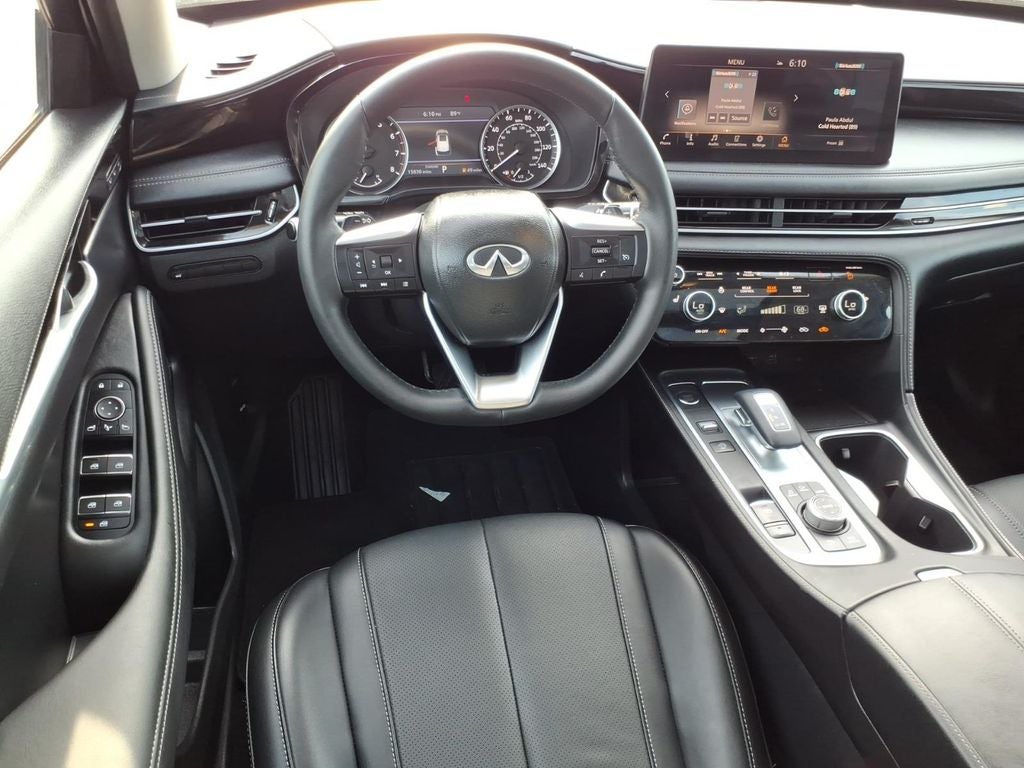 2025 INFINITI QX60 PURE