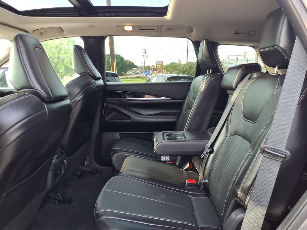 2025 INFINITI QX60 PURE
