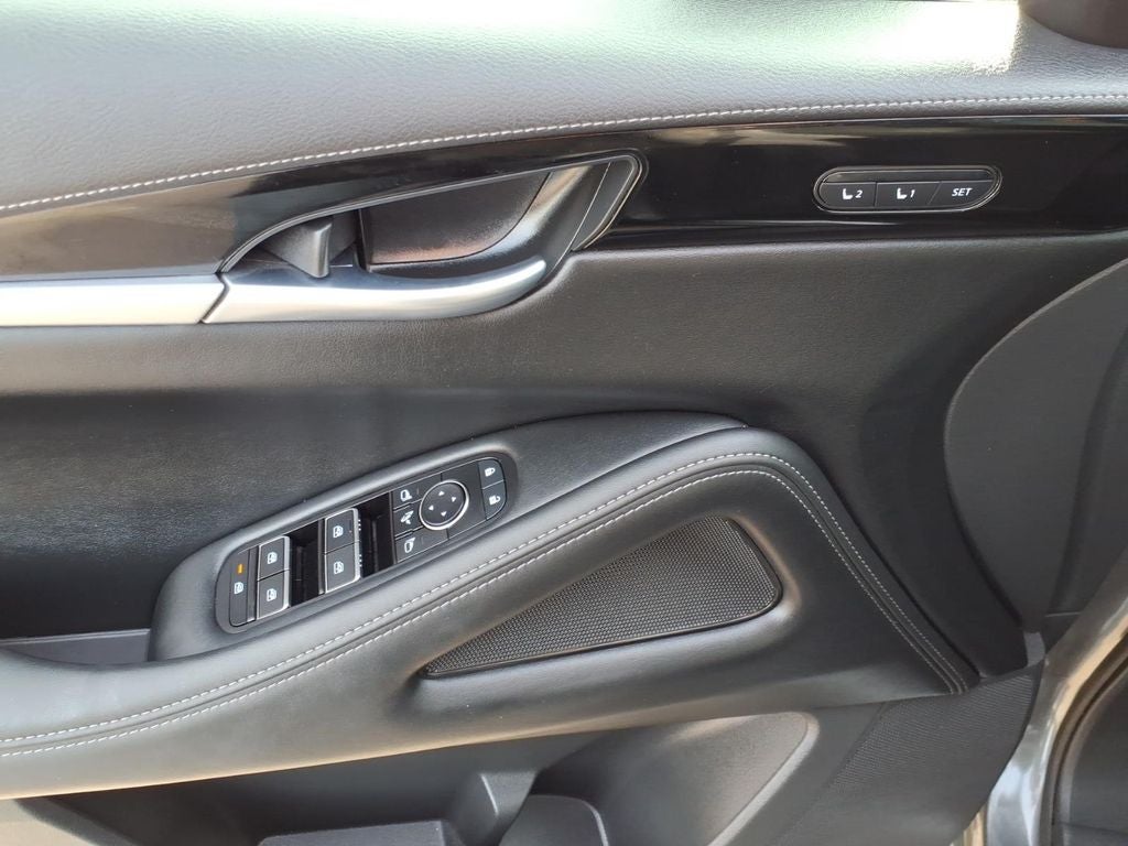 2025 INFINITI QX60 PURE