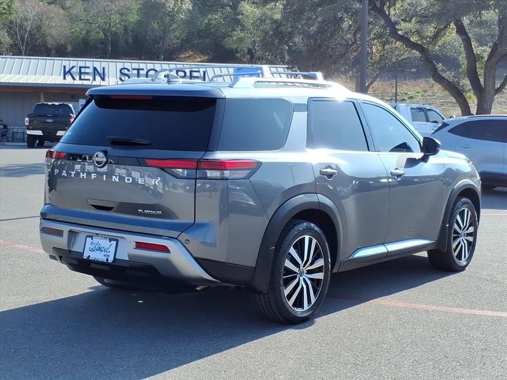 2023 Nissan Pathfinder Platinum
