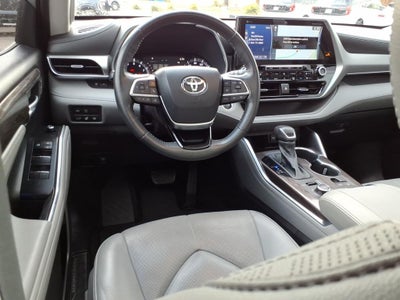 2021 Toyota Highlander Platinum