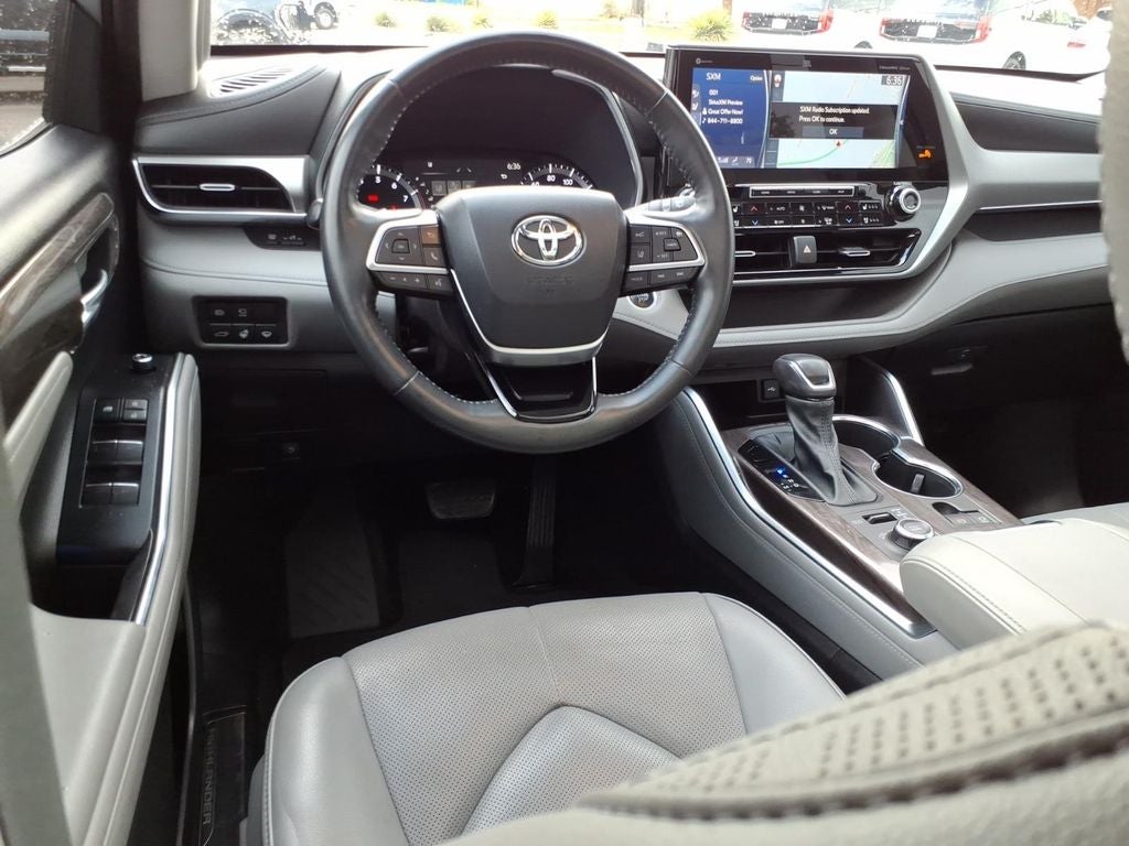 2021 Toyota Highlander Platinum