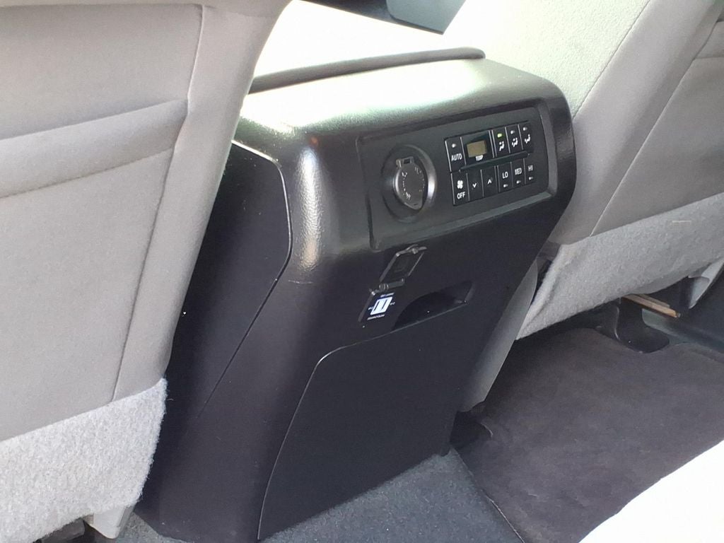 2020 Toyota Sequoia SR5 5.7L