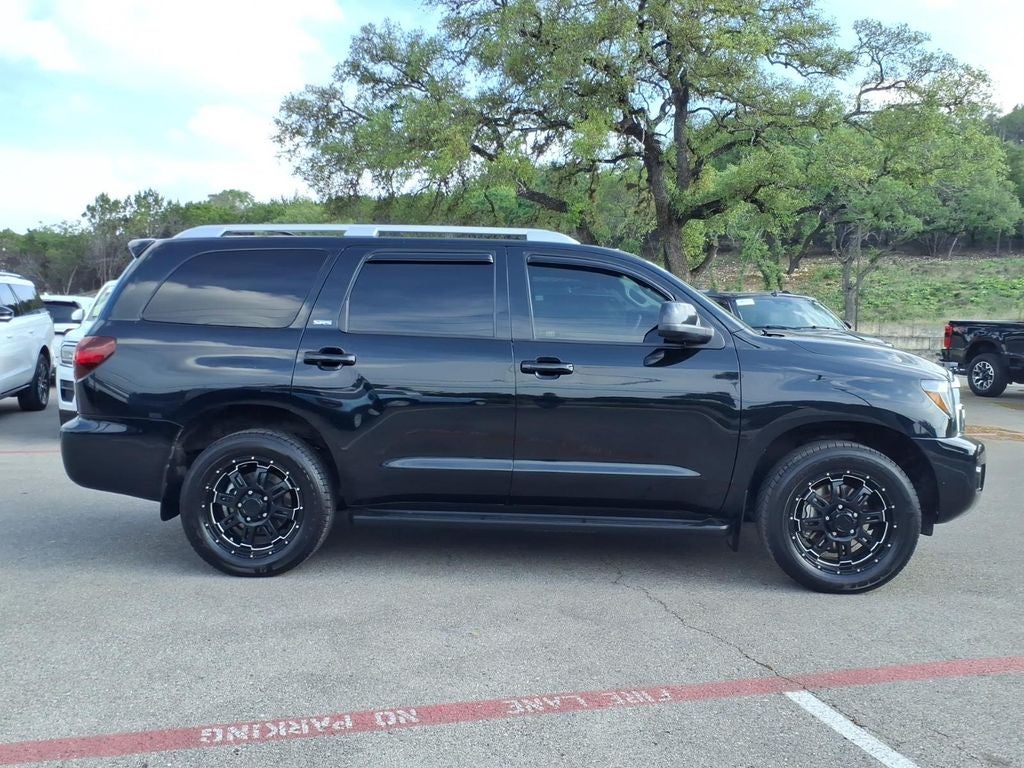 2020 Toyota Sequoia SR5 5.7L
