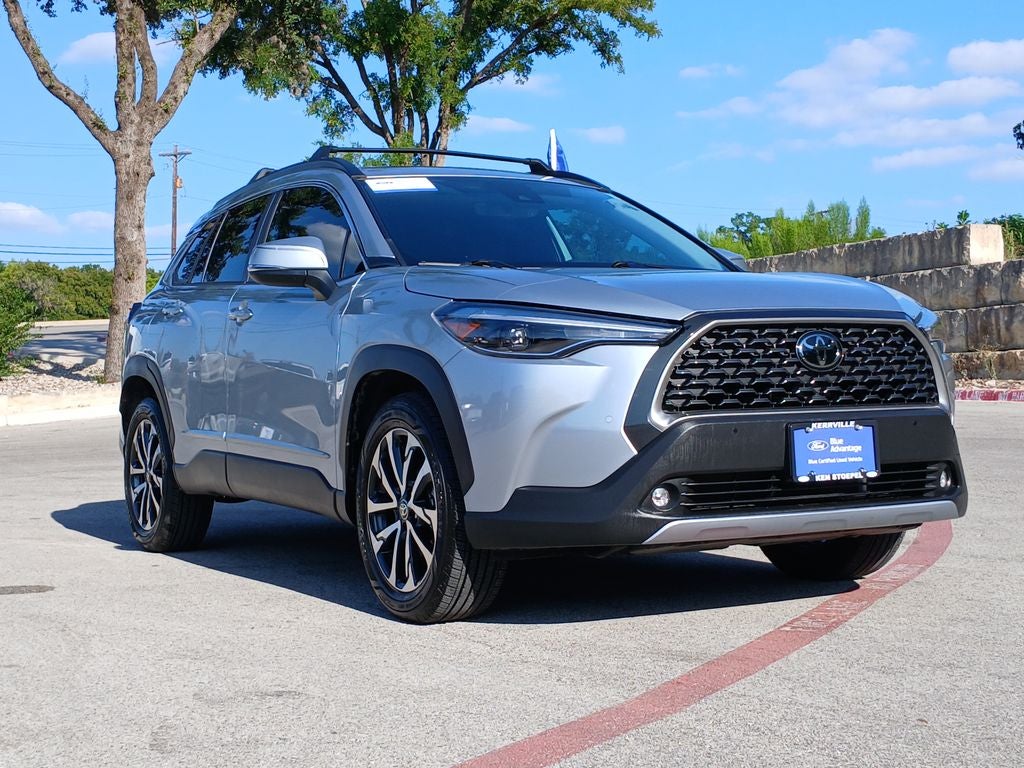 2022 Toyota Corolla Cross XLE