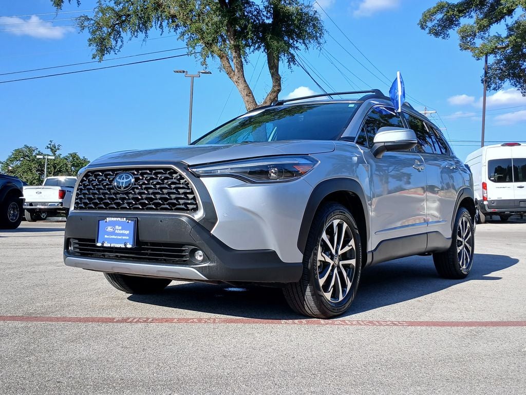 2022 Toyota Corolla Cross XLE