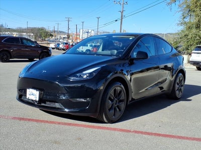 2024 Tesla Model Y Long Range